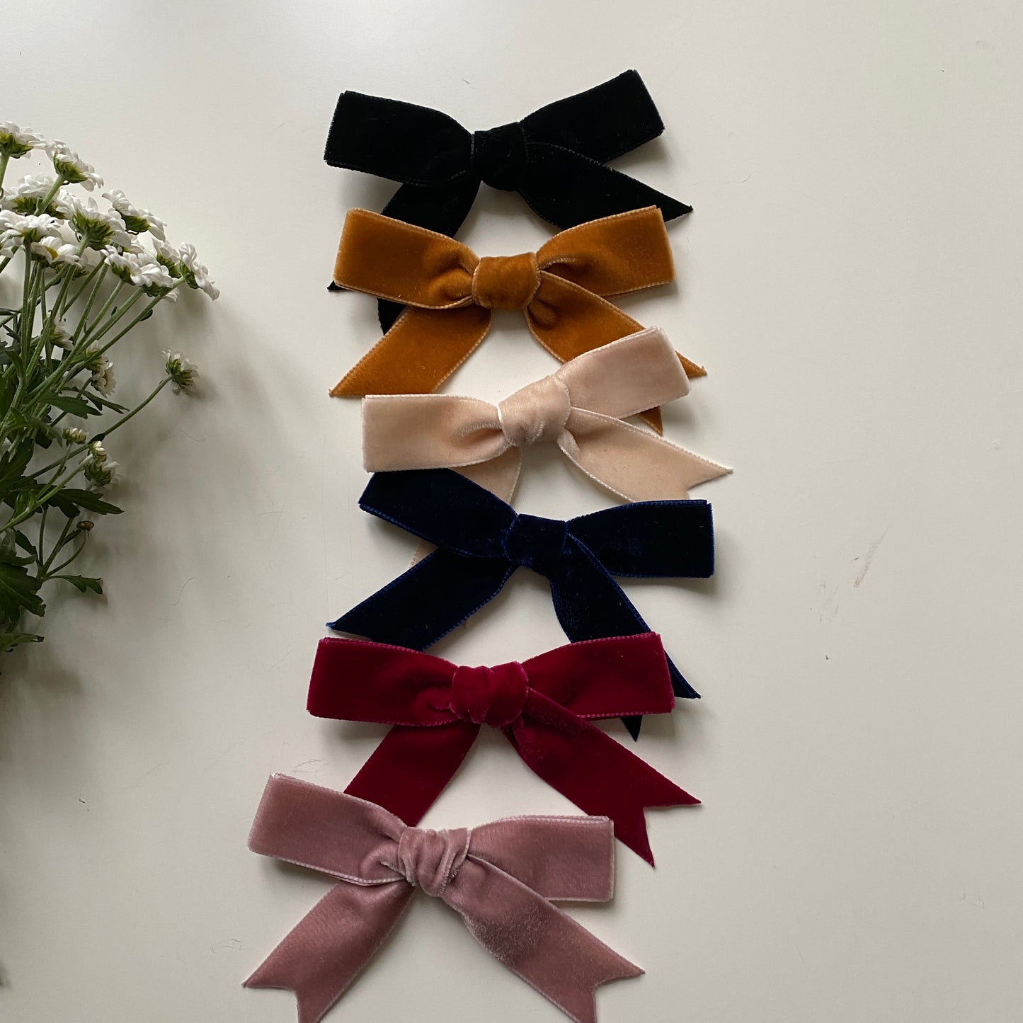 TILLY Midi Velvet Hand Tied Bow