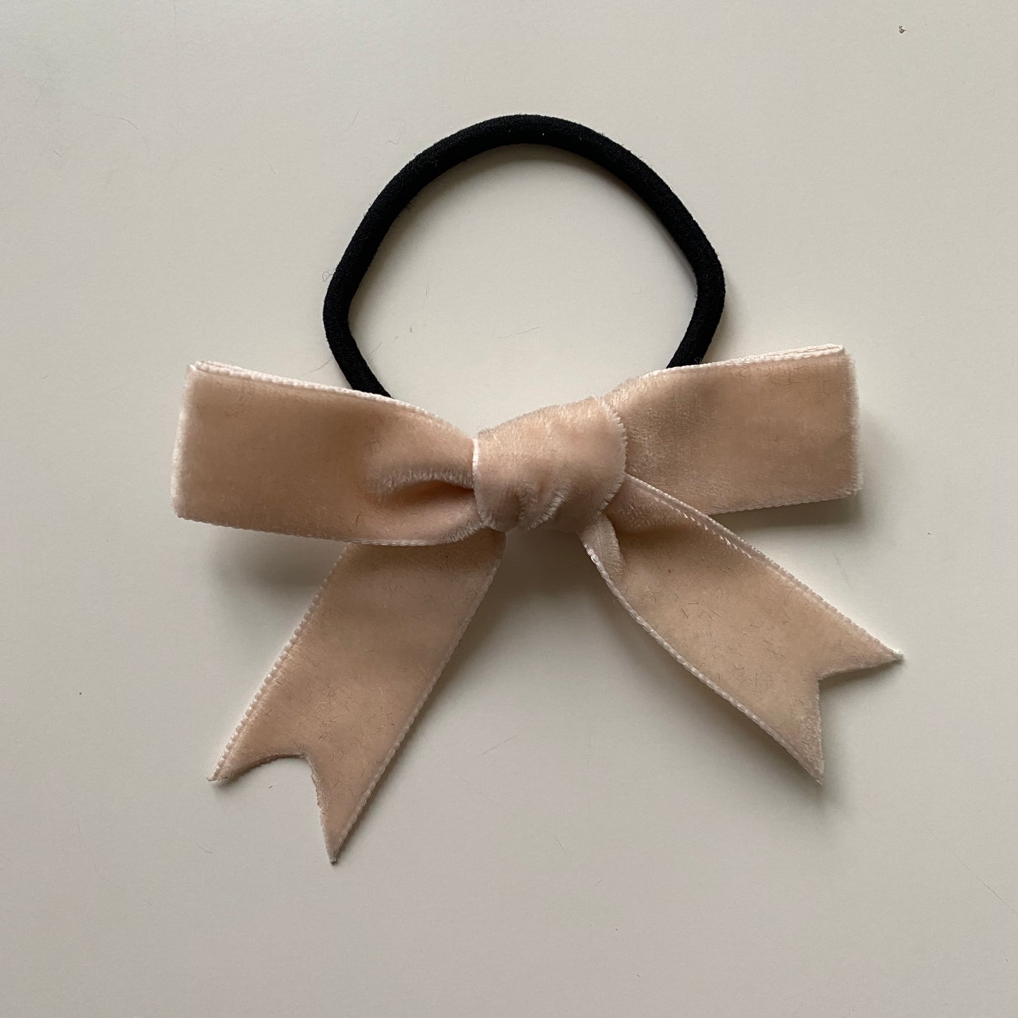 TILLY Midi Velvet Hand Tied Bow