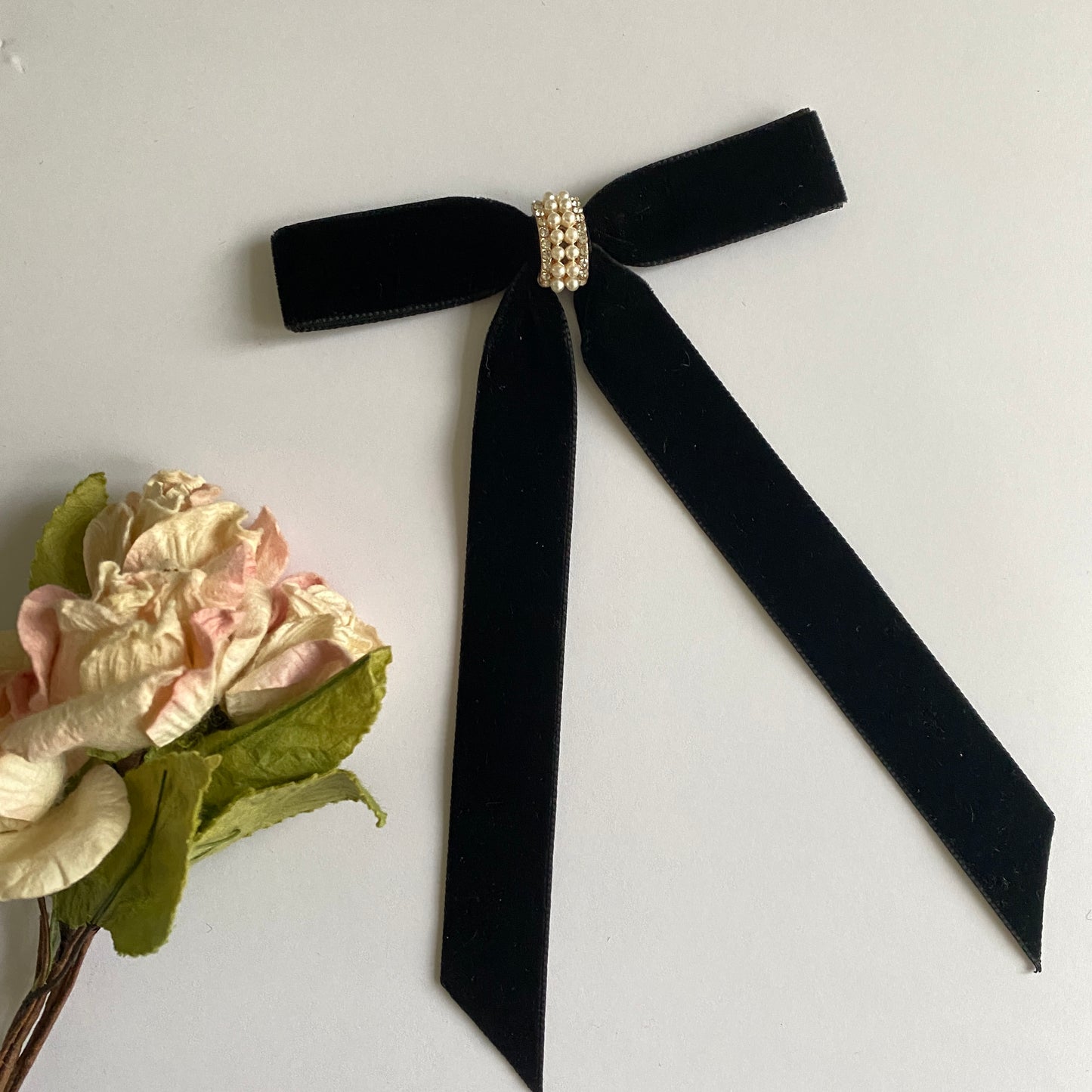 Caura Pearl Velvet Long Tail Bow - Black