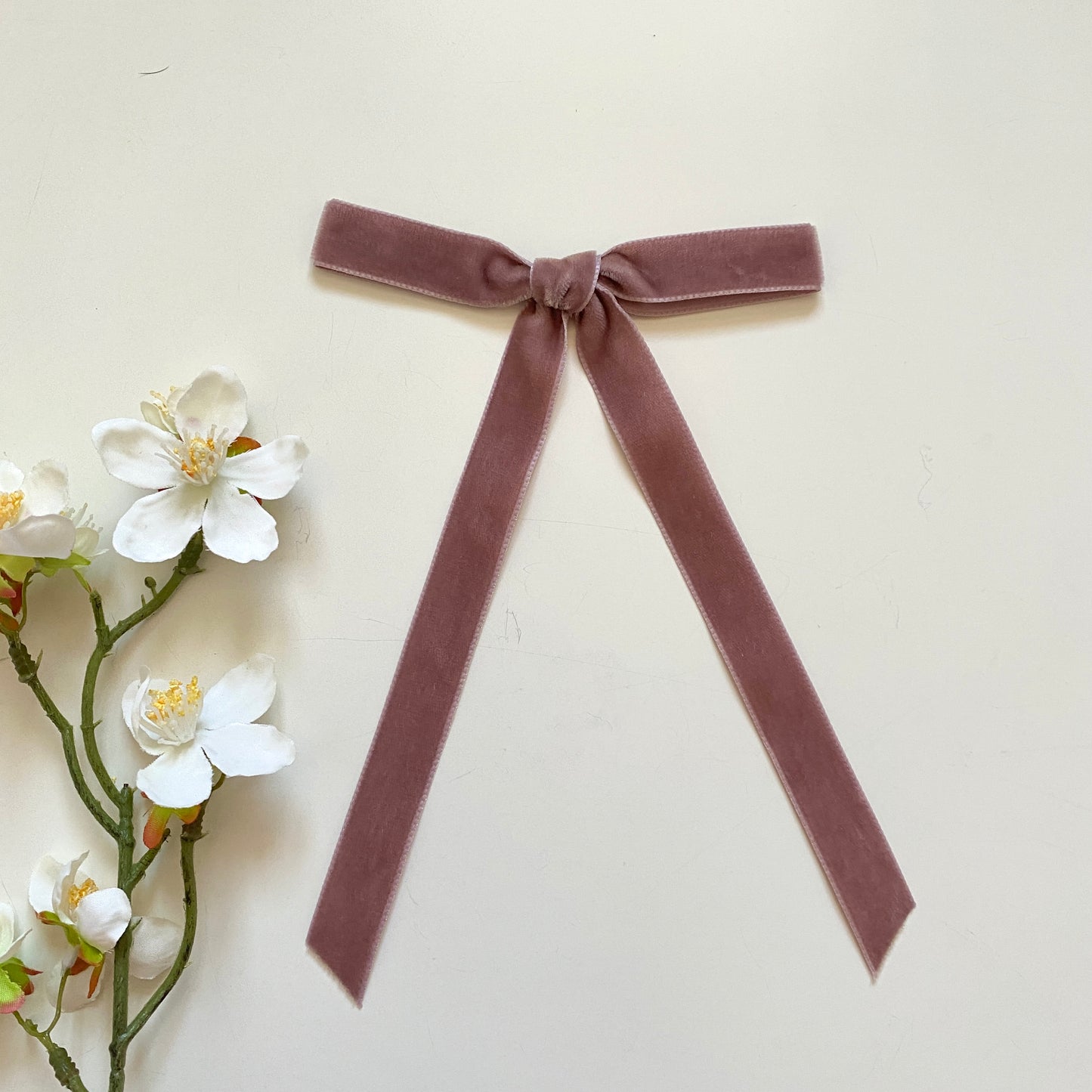 CAURA Skinny Velvet Long Tail Bow