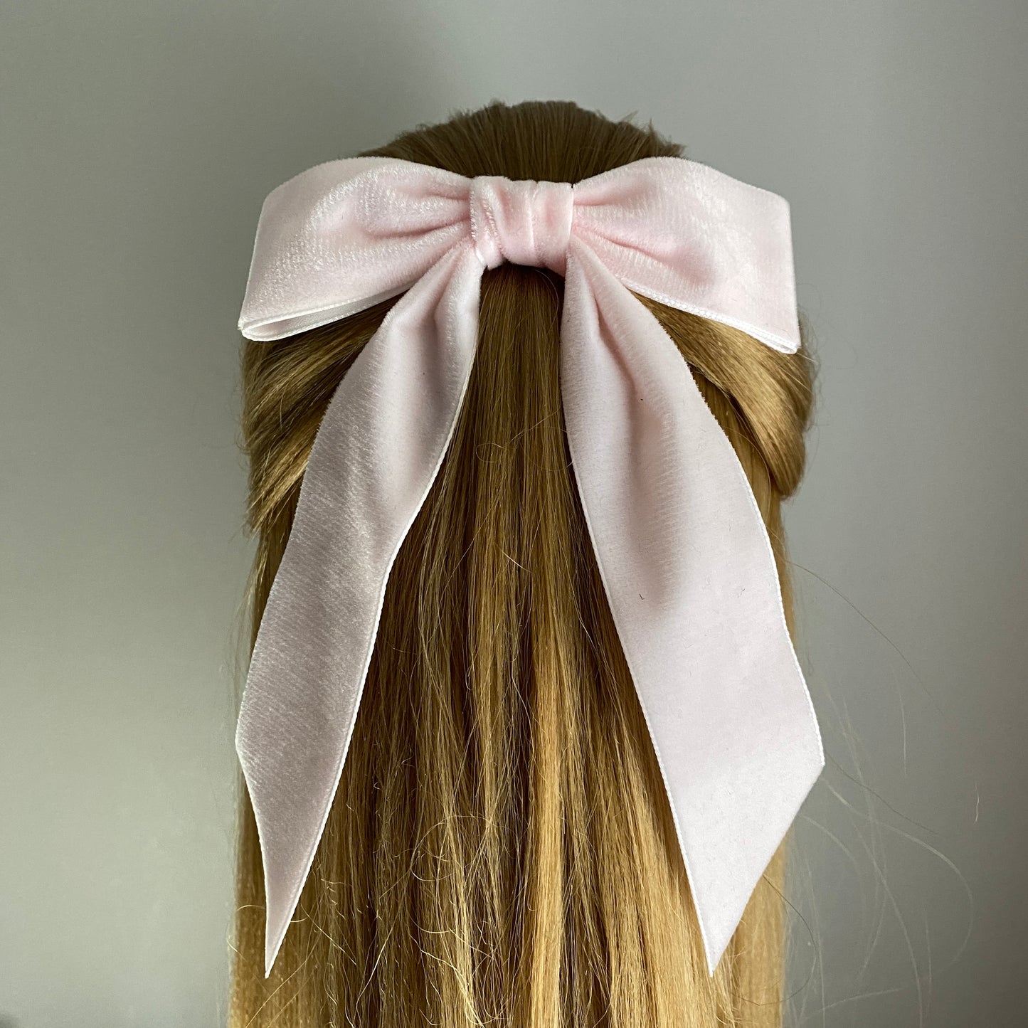 Charleen Velvet Bow - Powder Pink